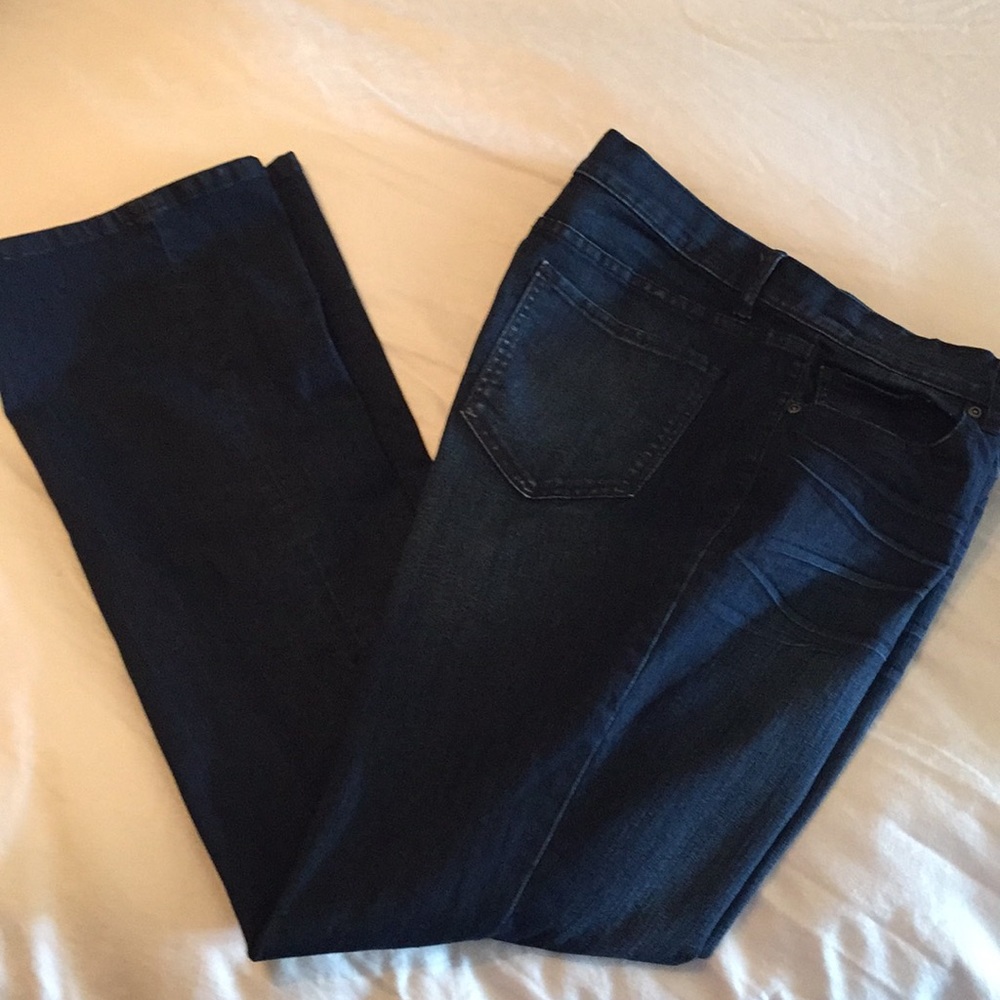 NY&C Low Rise Bootcut Stretchy Jeans NWOT